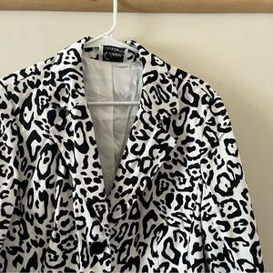 Linea by Louis Dell’Olio | black white animal print blazer